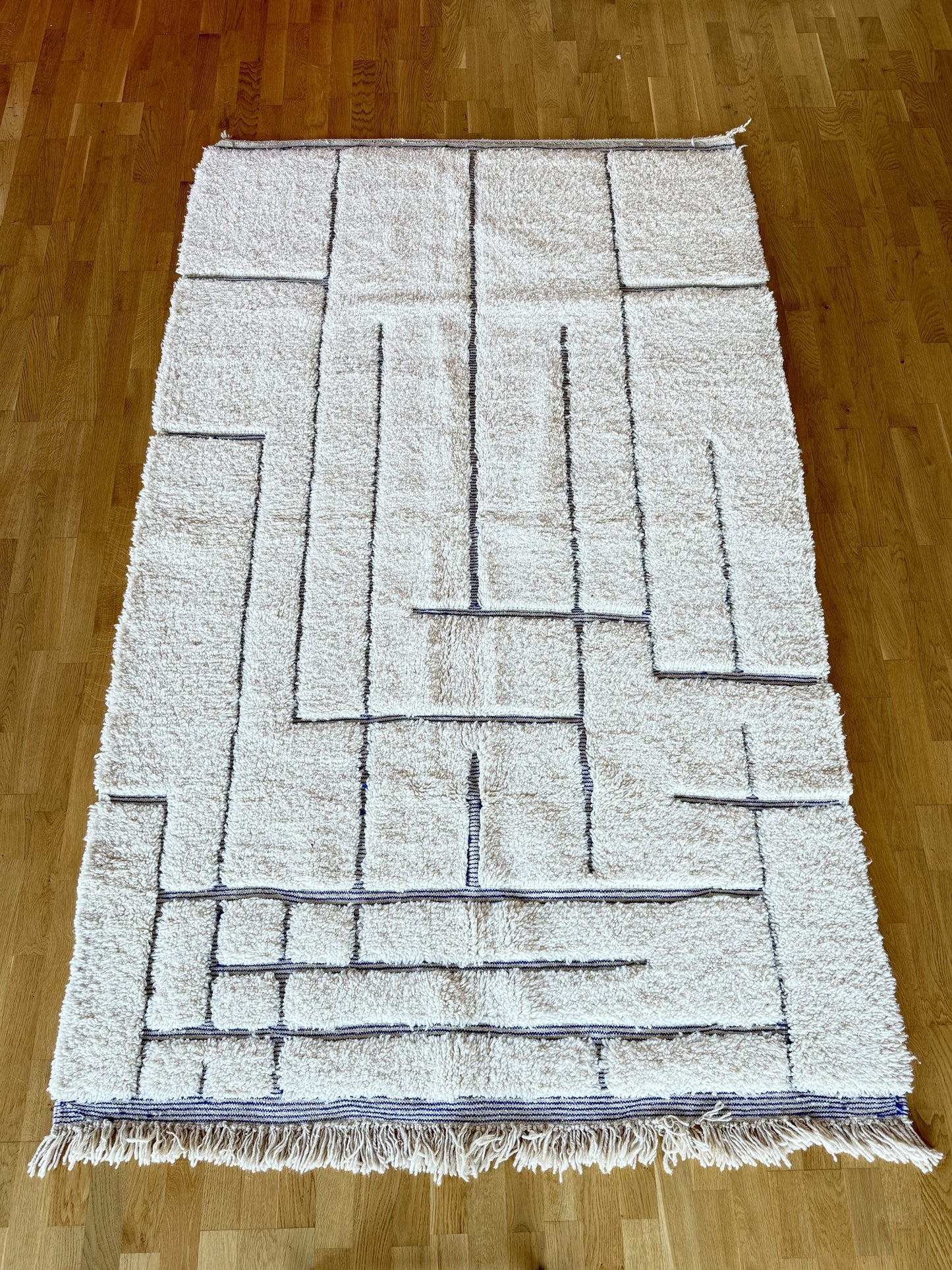 Beni Ouarain Rug - Linea